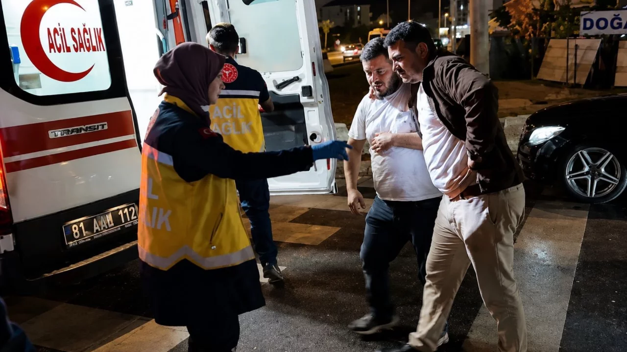 Düzce'de trafik kazası! Çok sayıda yaralı var...