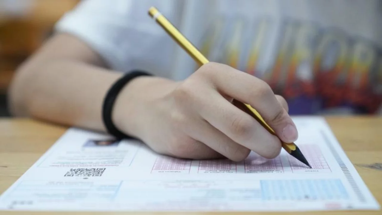 Adaylar dikkat! MEB AGS için yeni tarih belli oldu
