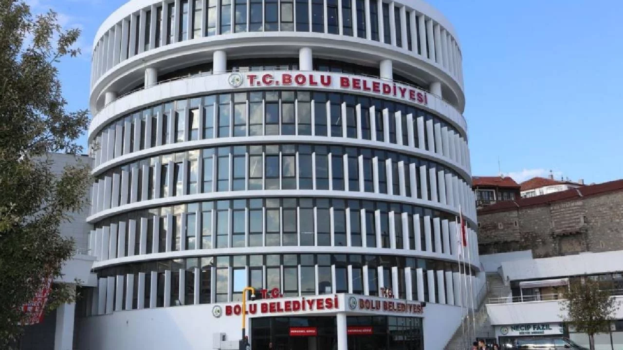 Bolu Belediyesi iddianamesi kabul edildi: Tanju &Ouml;zcan'a 263 yıl 6 aya kadar hapis istemi