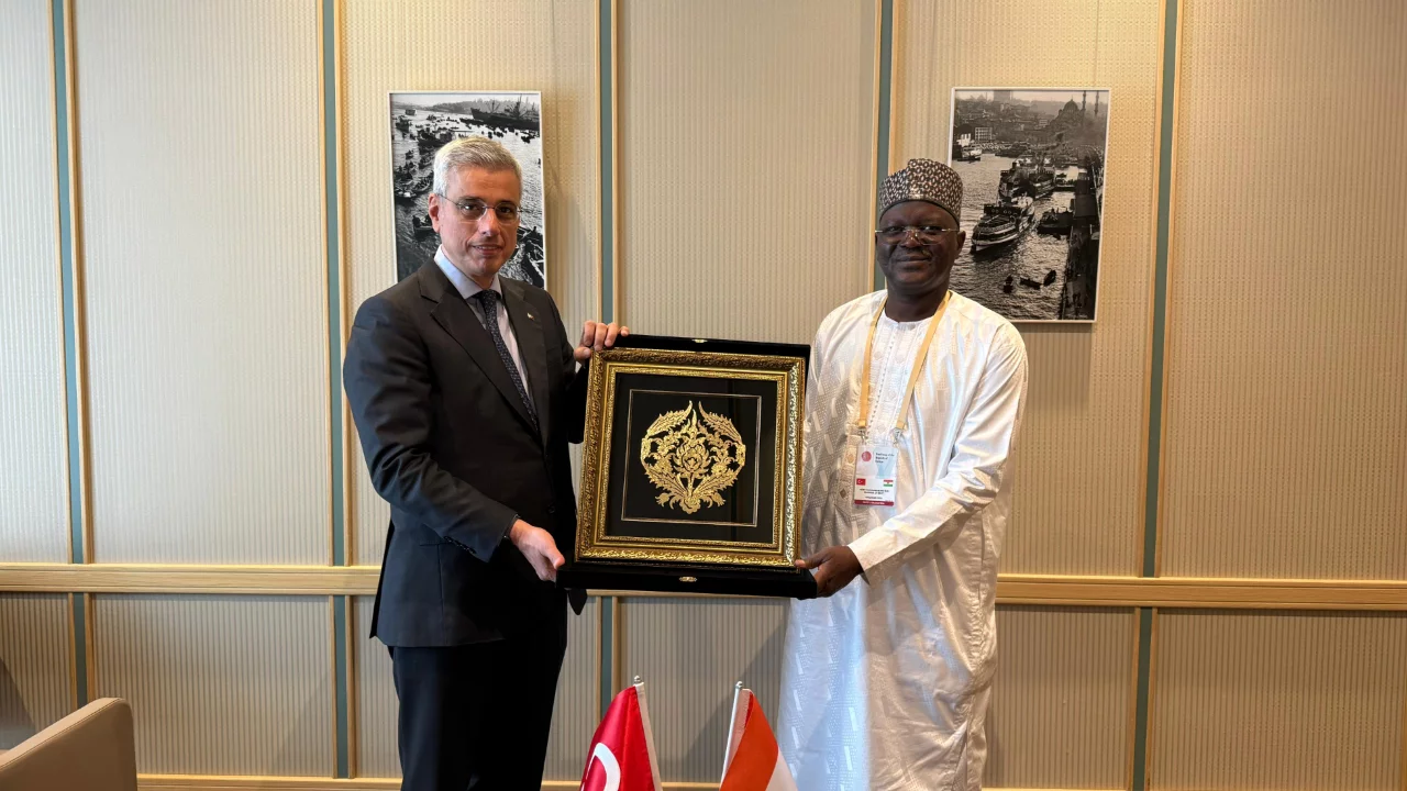 Bakan Memişoğlu, Nijerli mevkidaşı Hakimi ile g&ouml;r&uuml;şt&uuml;