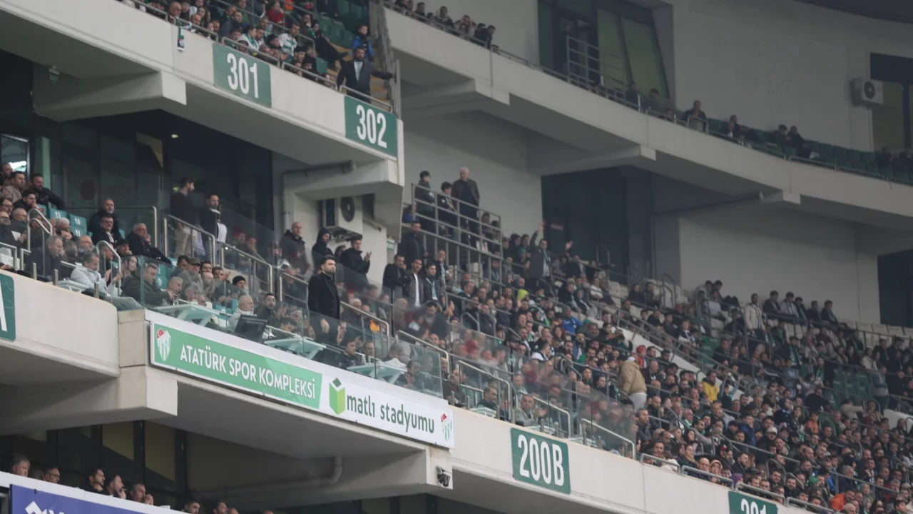 Bursaspor transferde vites artırdı! Polonyalı oyuncu ile anlaşma yakın...