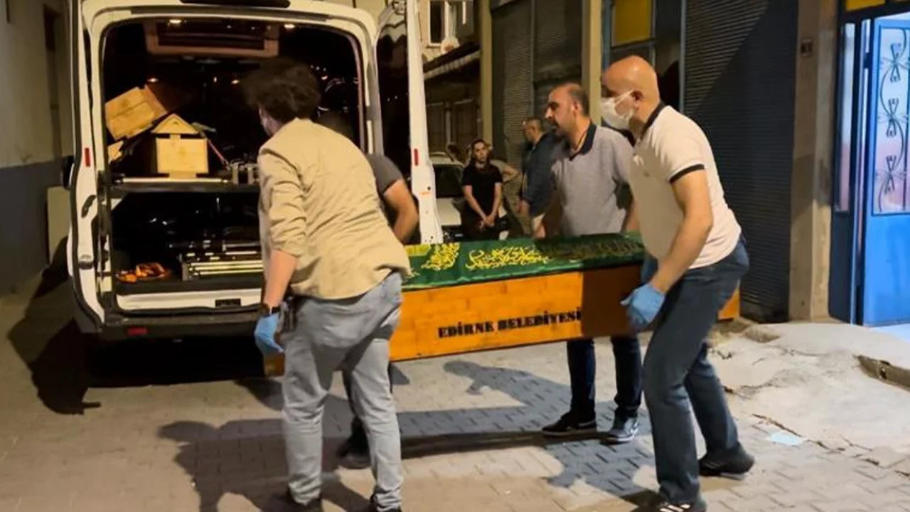 Günlerdir haber alınamayan adamın cesedi çürümüş halde bulundu