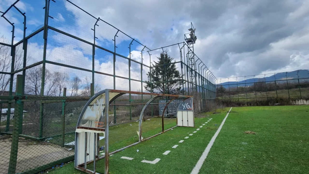 Futbol sahası 10 yıllığına Bursa B&uuml;y&uuml;kşehir Belediyesi'ne devredildi!