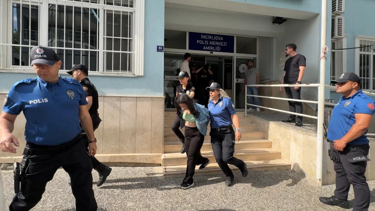 Sosyal medyadan tanıştığı kadının evine gitti! Hem soyuldu hem de darp edildi...