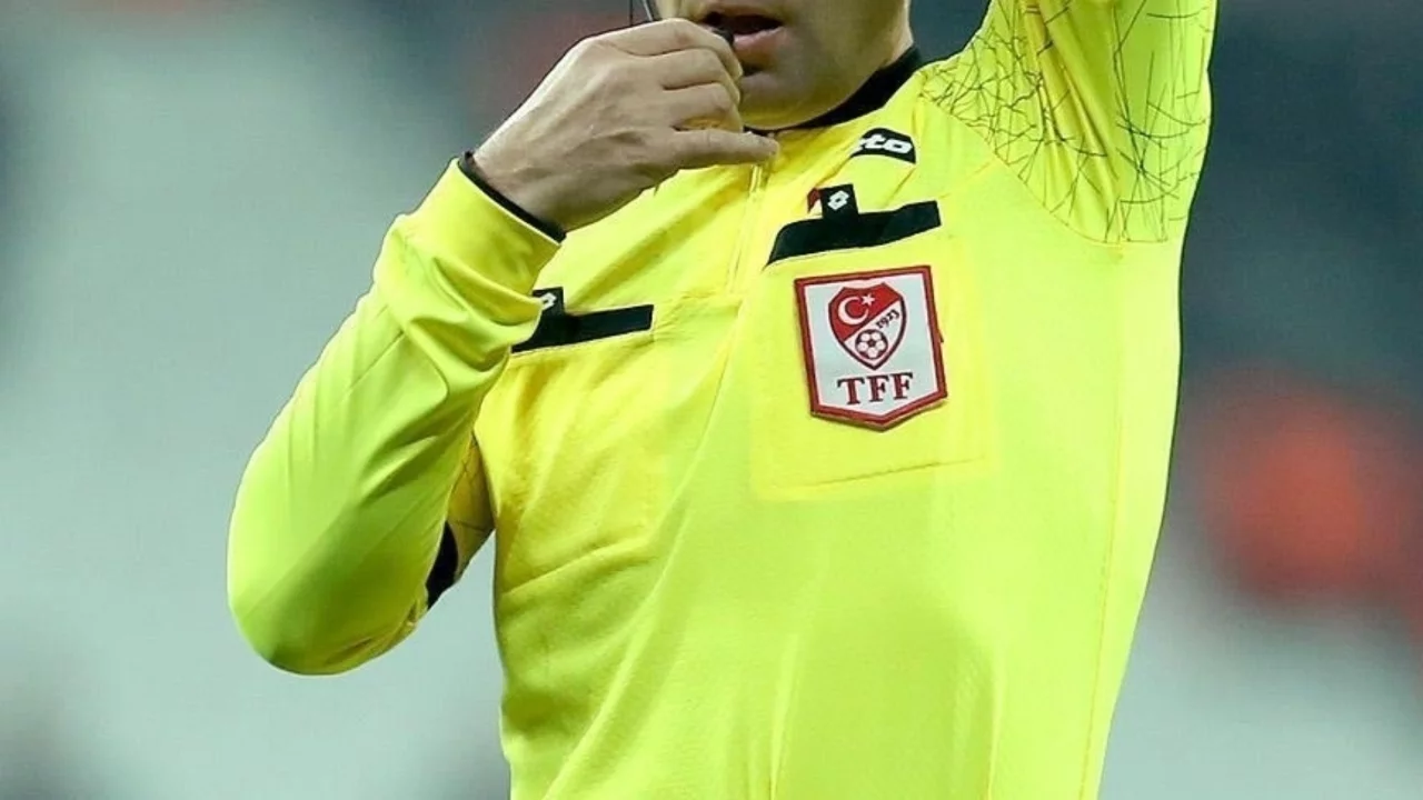 Trendyol Süper Lig'de yeni sezonun hakemleri açıklandı! Bursa'dan iki isim var...