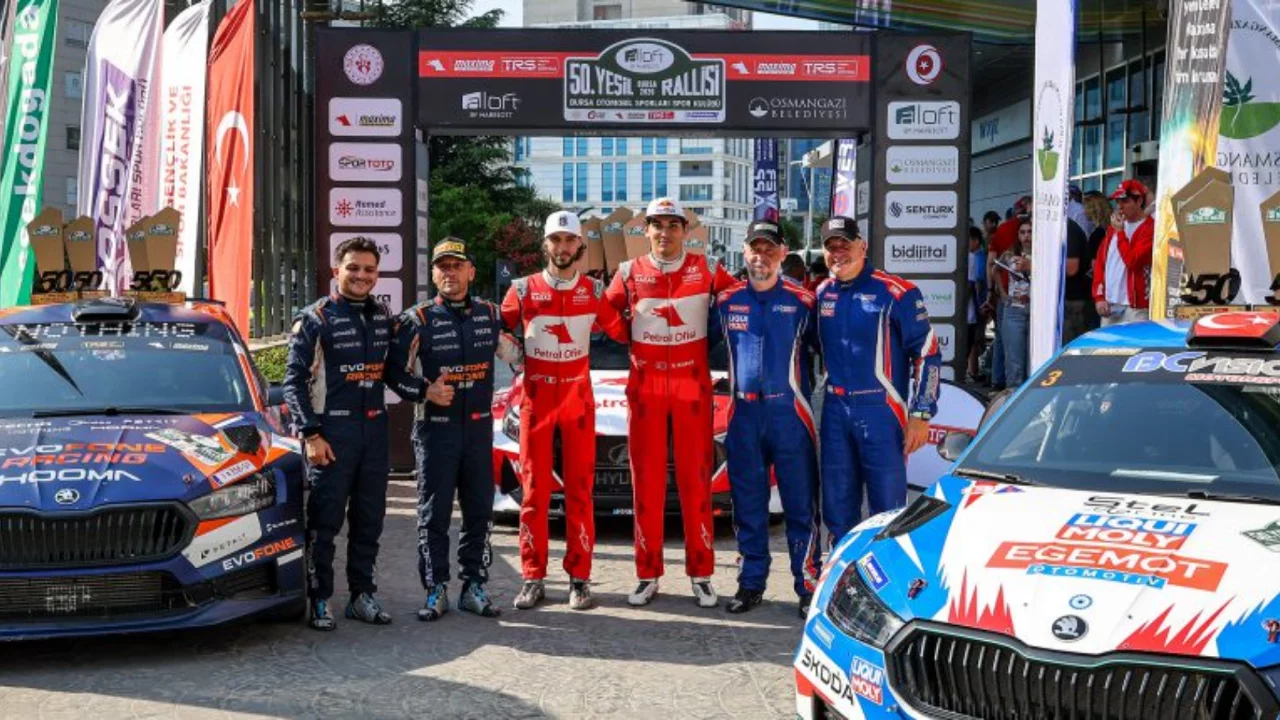 50. Yeşil Bursa Rallisinde kazanan Kazaz, liderliğini s&uuml;rd&uuml;rd&uuml;