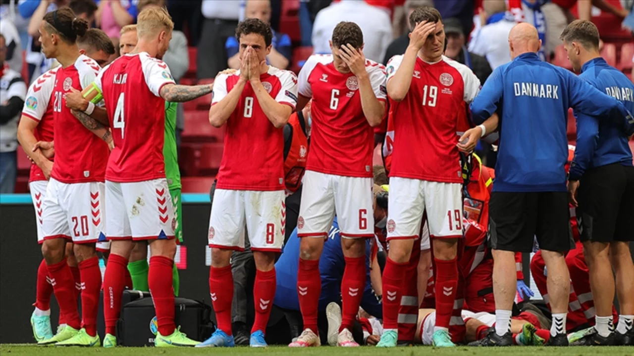 Danimarkalı futbolcu Eriksen korkuttu! Yıllar &ouml;nce kalbinin durduğu anlar akla geldi...