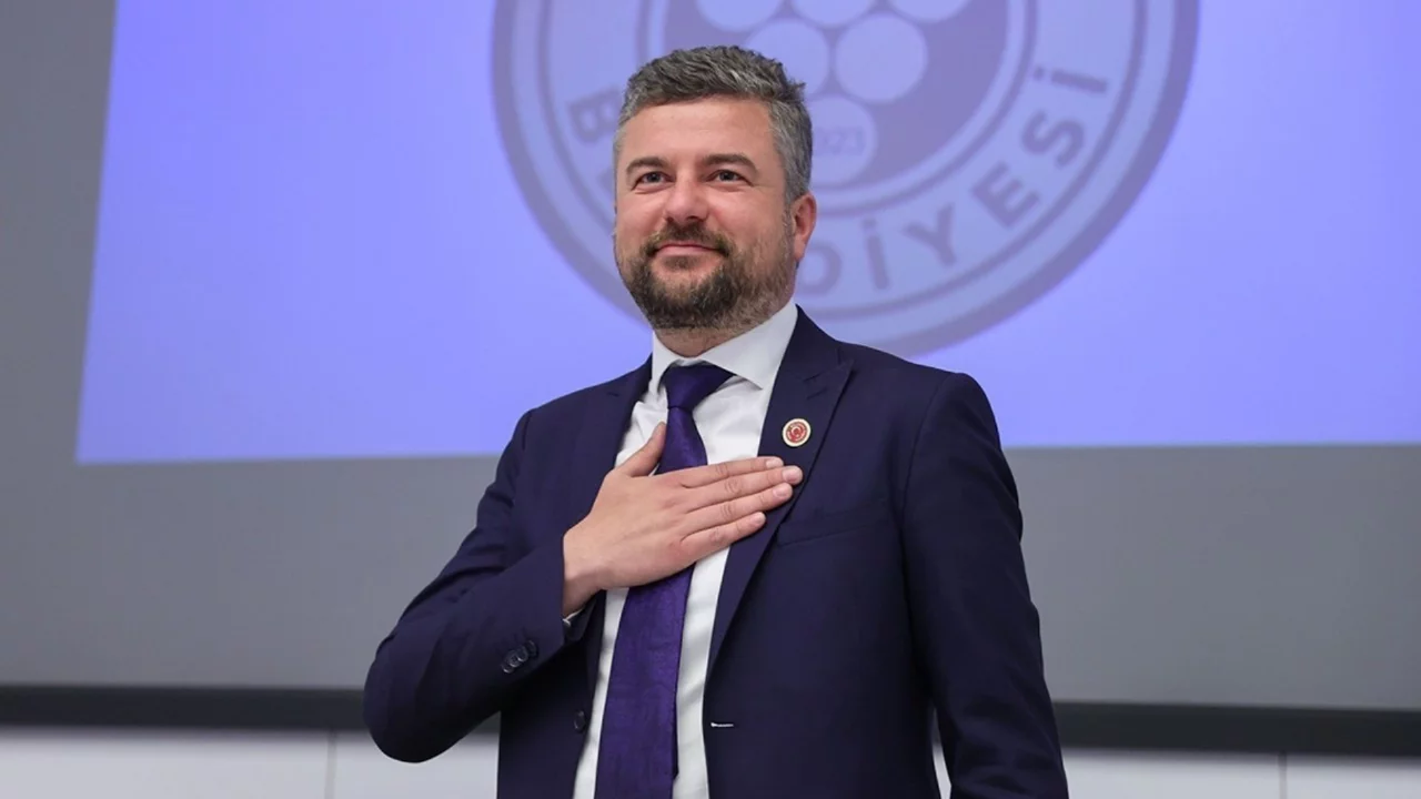 Buca Belediye Başkanı G&ouml;rkem Duman, g&ouml;revden uzaklaştırıldı