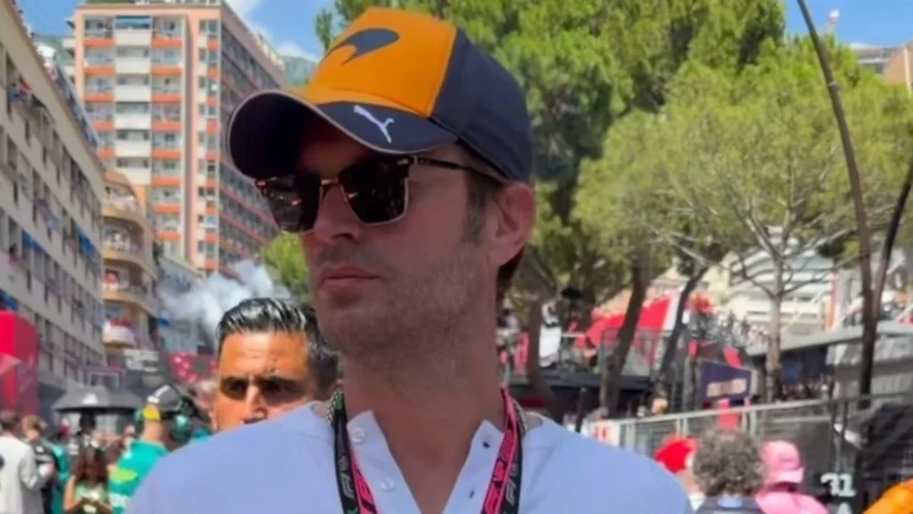 Monaco'da romantik ka&ccedil;amak! Kıvan&ccedil; Tatlıtuğ ve Başak Dizer'den g&ouml;z kamaştıran formula 1 turu