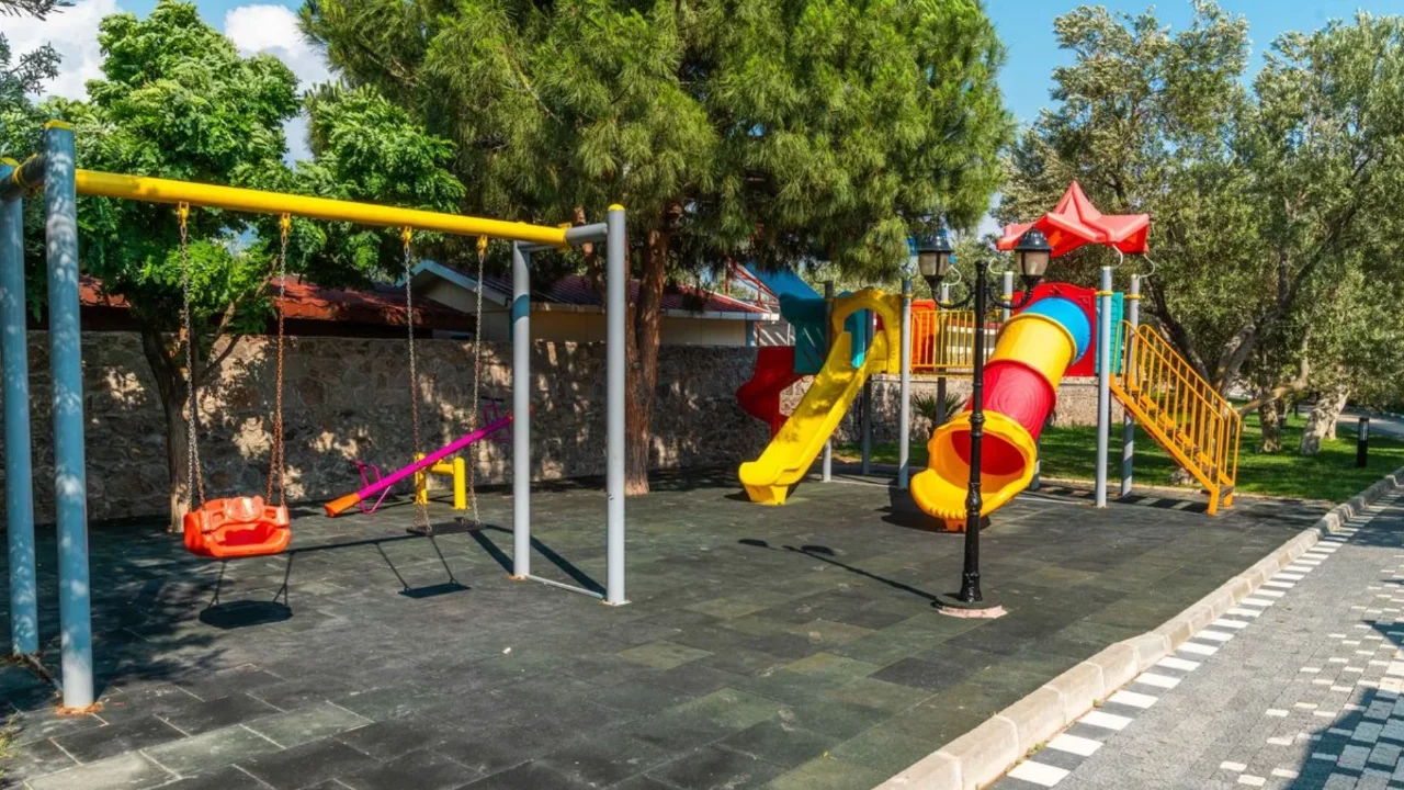 Osmangazi Belediyesi parkları yeniliyor: Modern oyun alanları kurulacak