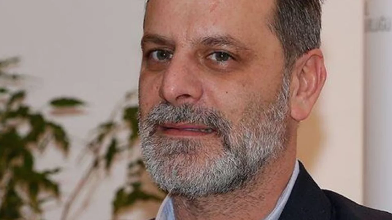 Ozan Güven'in tiyatro oyunları iptal edildi!