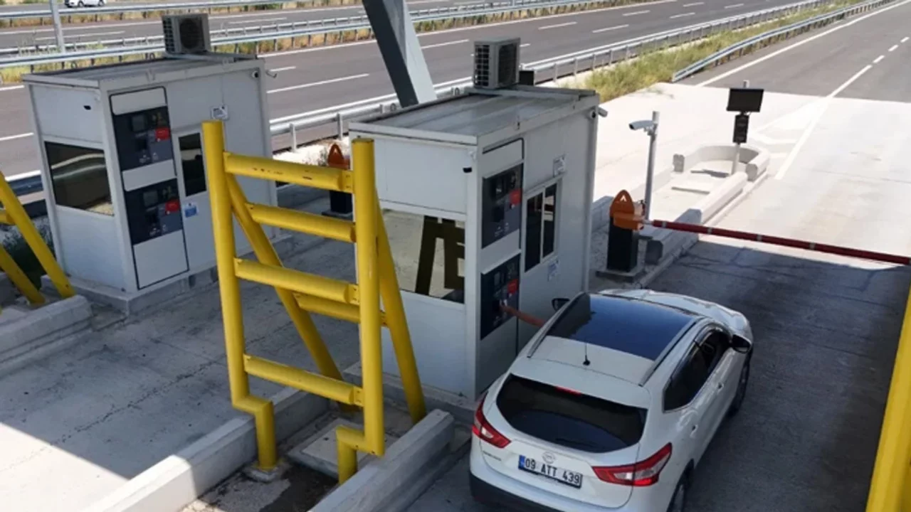 Aydın-Denizli Otoyolu'nda tam otomatik gişe devreye girdi 