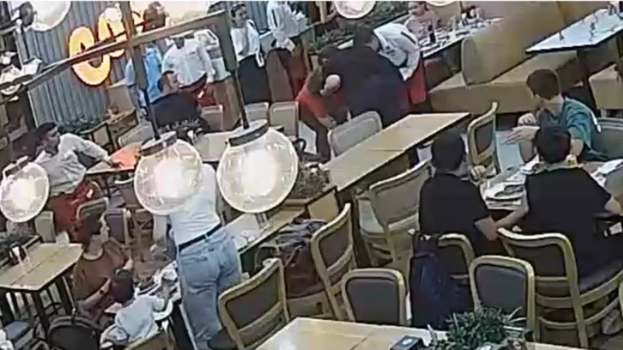 Restorandaki 'tereyağı şovu' kötü bitti! 2 yaşındaki bebek yaralandı...