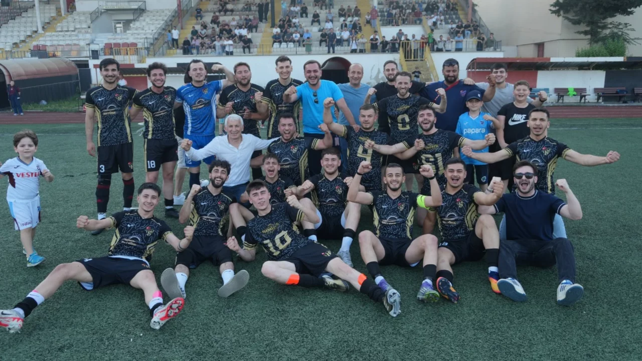 Lider Örnekköyspor, Şampiyonluğu farklı galibiyet ile garantiledi!