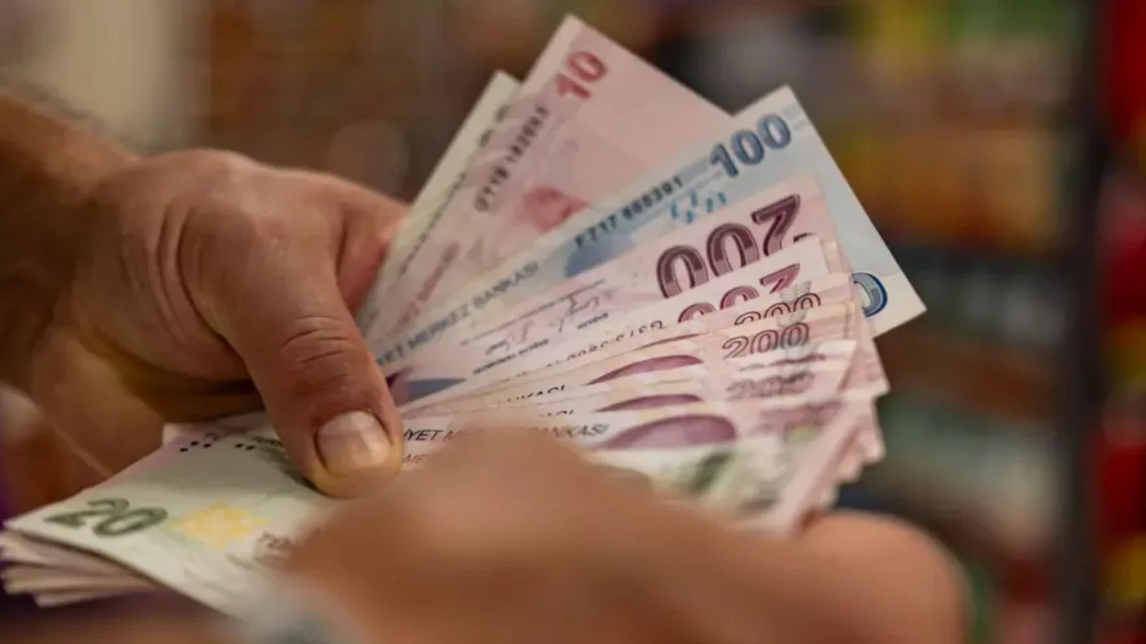Kök maaşlar değişiyor, milyonlarca emekliyi etkileyecek