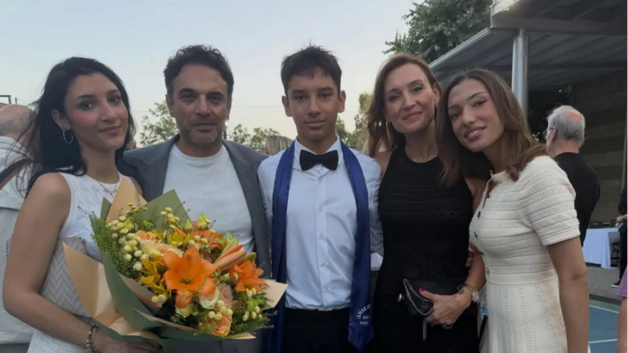Uğur Aslan ve Sema Ergenekon ailesinde mezuniyet sevinci: Oğulları ortaokulu tamamladı