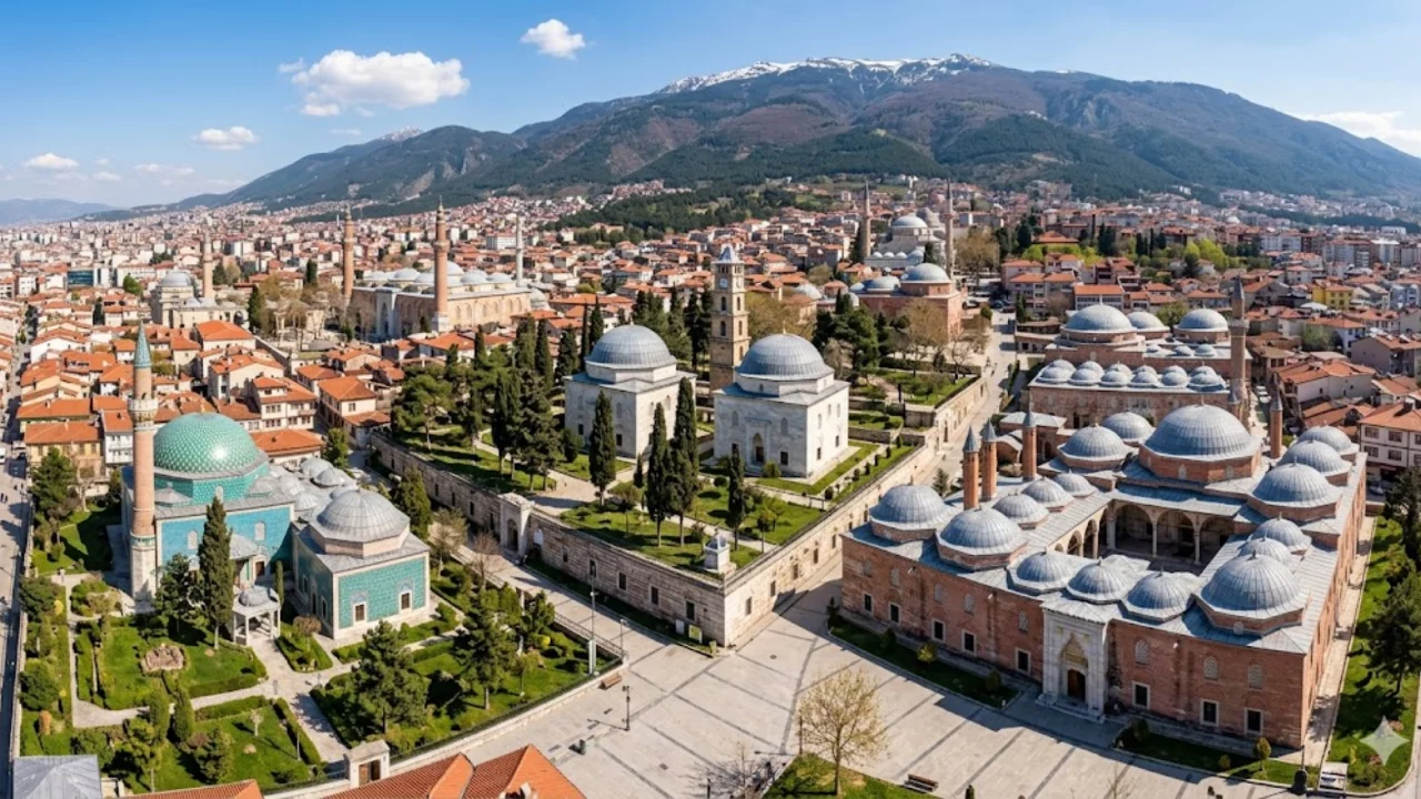 2026 Bursa T&uuml;rbeleri Gezi Rehberi: Tarihi, Konumları ve Giriş Saatleri