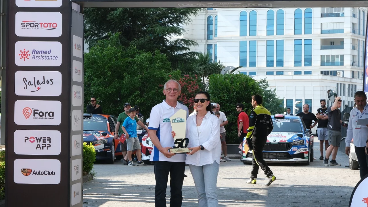Şent&uuml;rk Otomotiv'den Yeşil Bursa Rallisi'ne tam destek