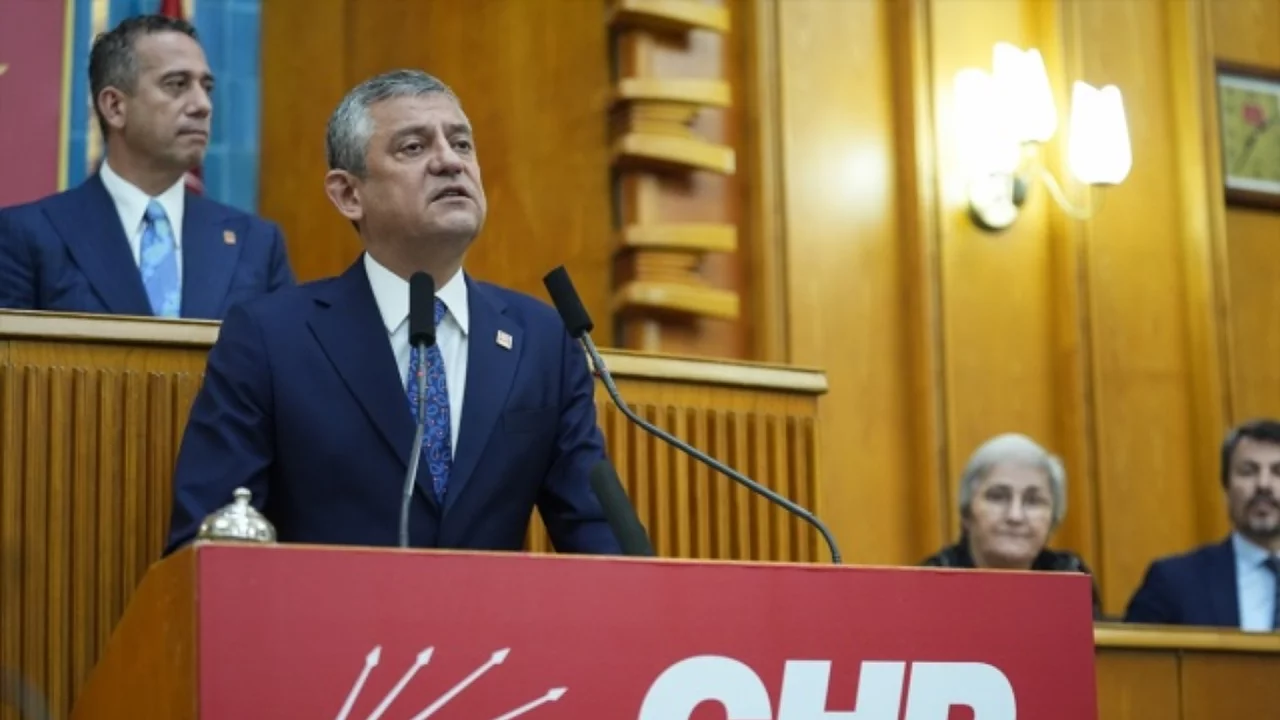 &Ouml;zg&uuml;r &Ouml;zel'den kritik a&ccedil;ıklamalar! "İspatlayamazsanız al&ccedil;aksınız"