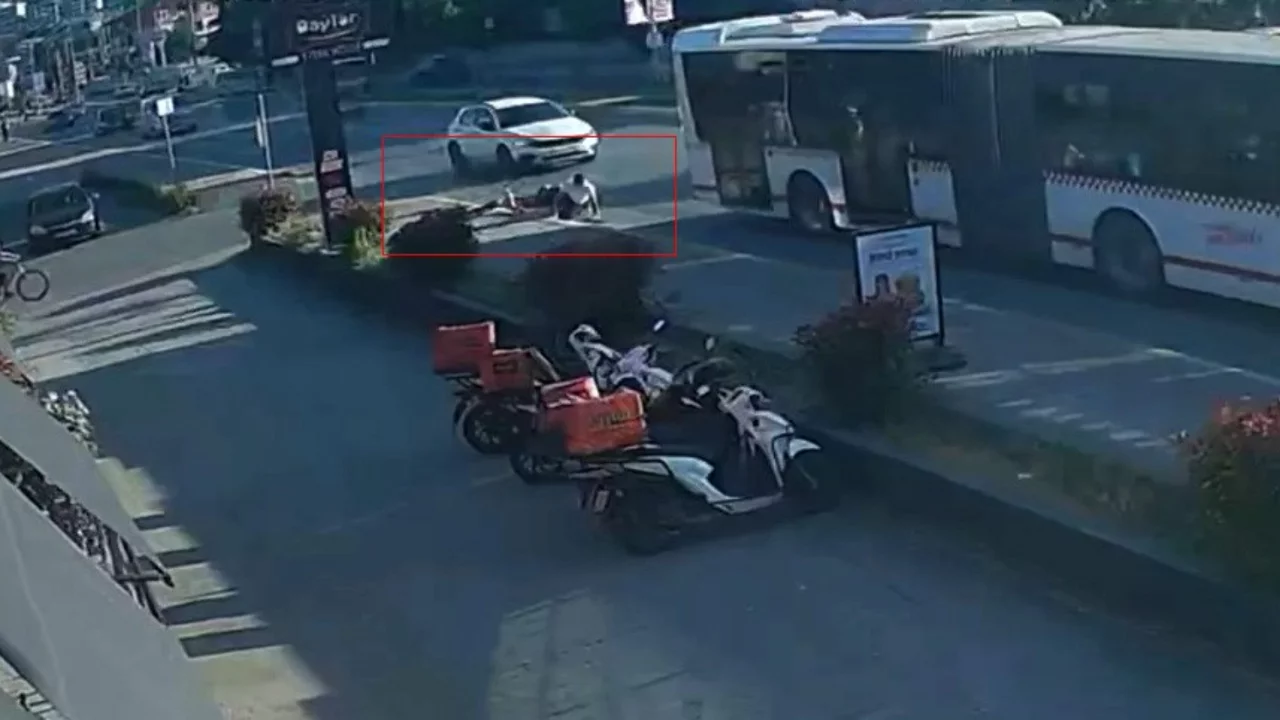 Aniden yola fırlayan bisikletli &ccedil;ocuklar &ouml;l&uuml;m&uuml;n kıyısından d&ouml;nd&uuml;