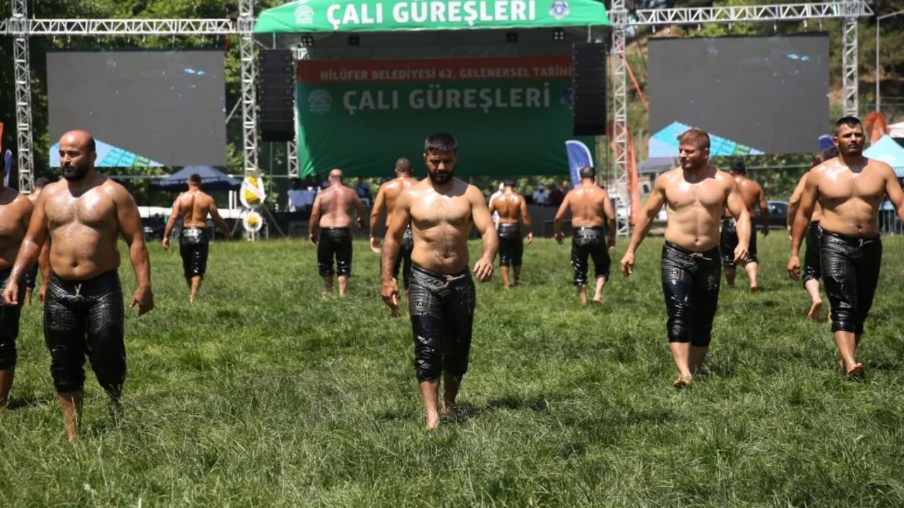 Nil&uuml;fer'de er meydanı kuruluyor: &Ccedil;alı G&uuml;reşleri i&ccedil;in geri sayım başladı!