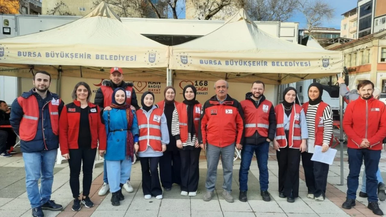 M&uuml;jdat G&uuml;rsoy'dan T&uuml;rk Kızılayı'nın kuruluş yıl d&ouml;n&uuml;m&uuml; mesajı!