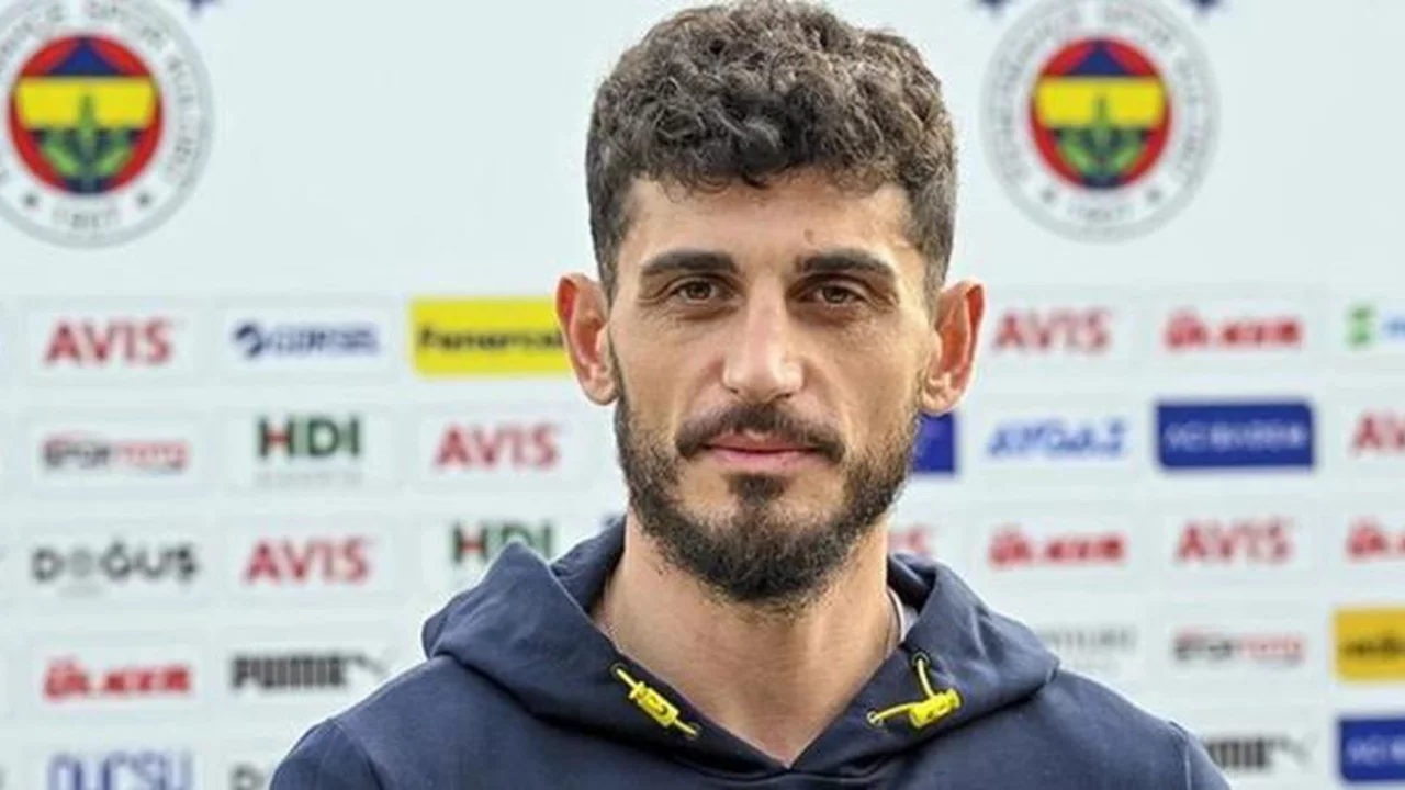 Samet Akaydin kimdir? Defans Samet Akaydin kaç yaşında, nereli, hangi takımda oynuyor?