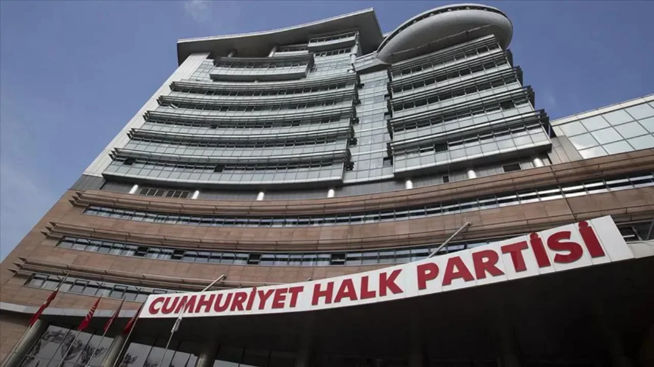 Bursa Milletvekili de aralarında: CHP'de 9 isim ihra&ccedil; talebiyle disipline sevk edildi