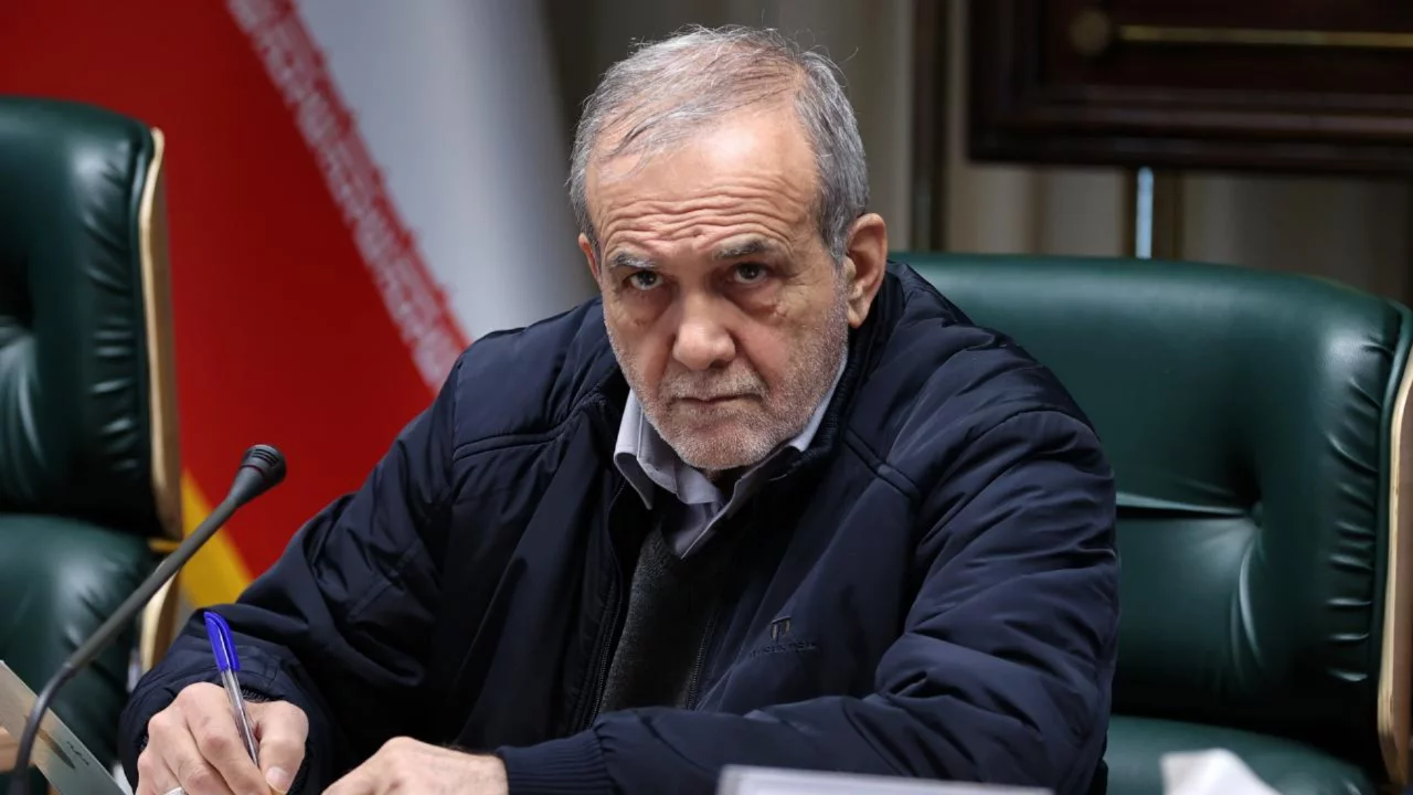 Pezeşkiyan'dan sert çıkış: "Hayati altyapılar bir milletin yaşam damarıdır"