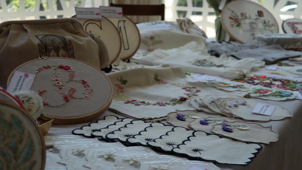 Bursa'da Kasr-ı Cennet'ten yıl sonu sanat sergisi