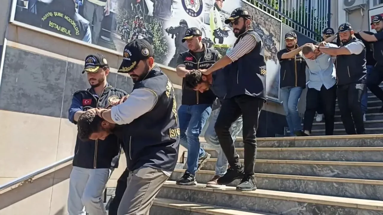 İnternet aşkı 2,5 milyon dolara mal oldu! "Richard" yalanı T&uuml;rkiye'de &ccedil;&ouml;kt&uuml;