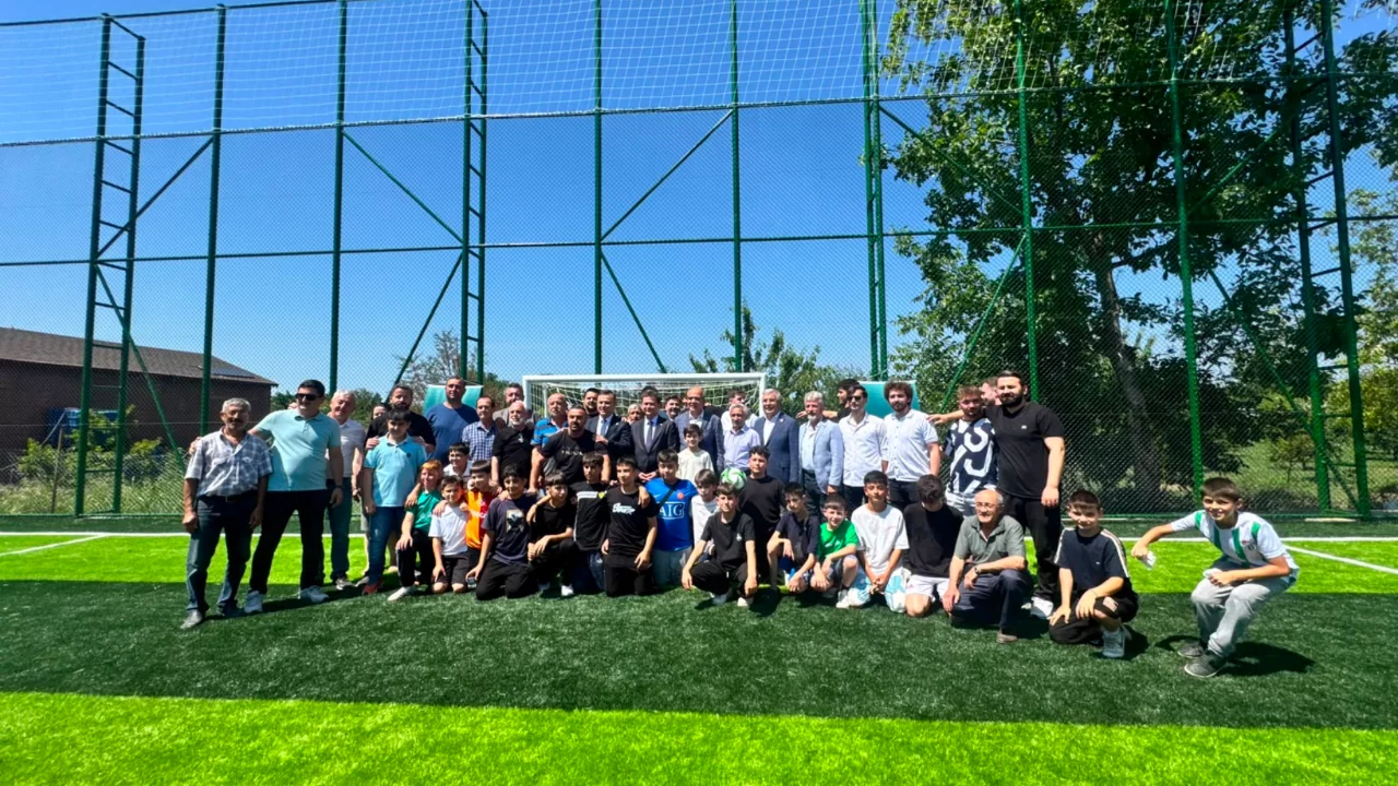 Bursa'ya yeni spor tesisi! Futbol ve basketbol sahası...