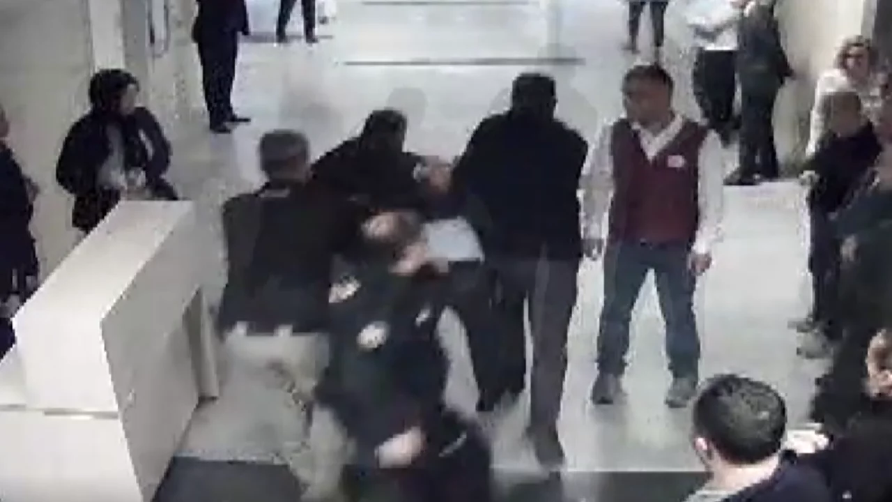 Savcı, hakime odasında silahlı saldırı d&uuml;zenlemişti! Aldığı ceza belli oldu...