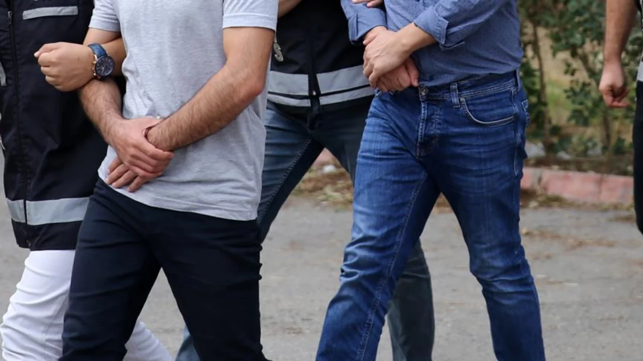 K&uuml;tahya'da zehir tacirlerin darbe! &Ccedil;ok sayıda g&ouml;zaltı var...