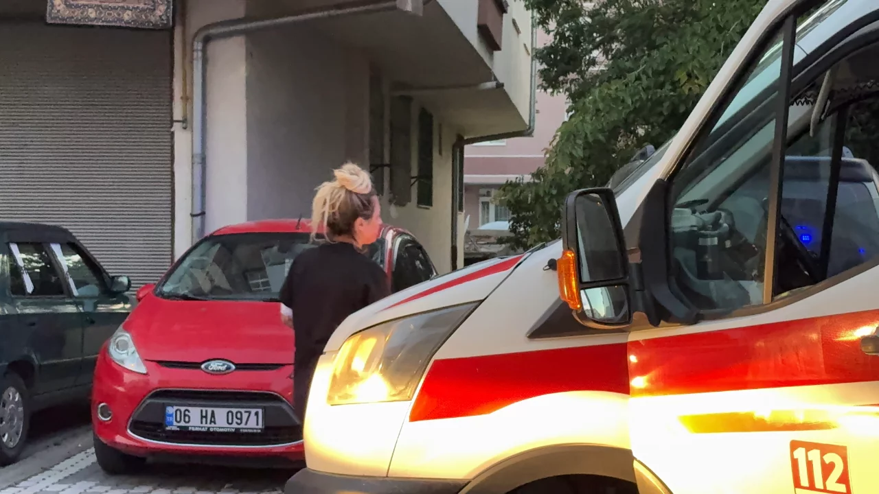 Eski kayınvalidesi ve baldızını bıçakladı! Her yerde aranıyor...