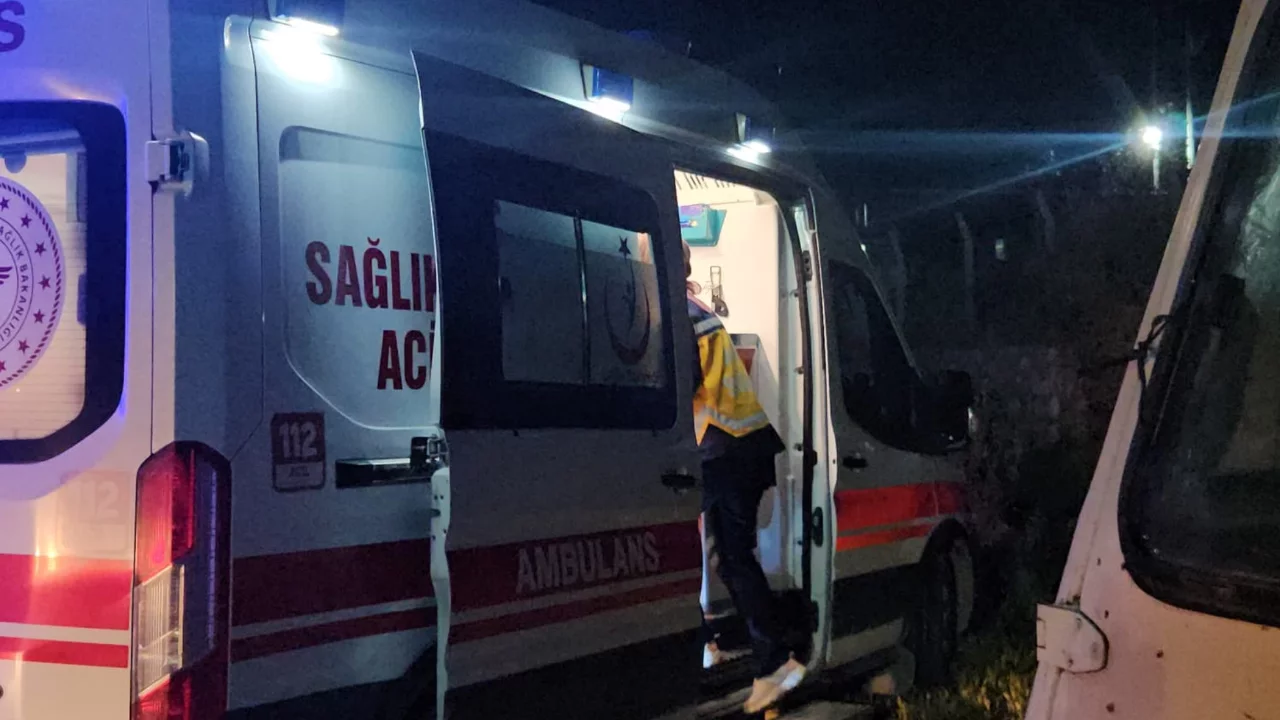 Bursa'da akrabalar arasında taşlı sopalı kavga! Yaralılar var...