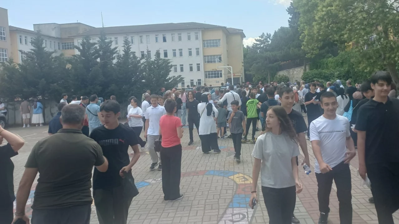 Orhangazi'de 941 &ouml;ğrenci i&ccedil;in LGS heyecanı başladı