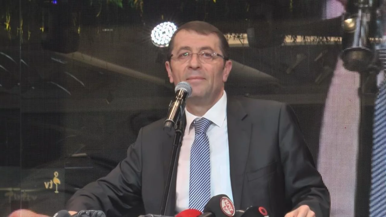 Kayseri Vali Yardımcısı Şenol Esmer, hayatını kaybetti