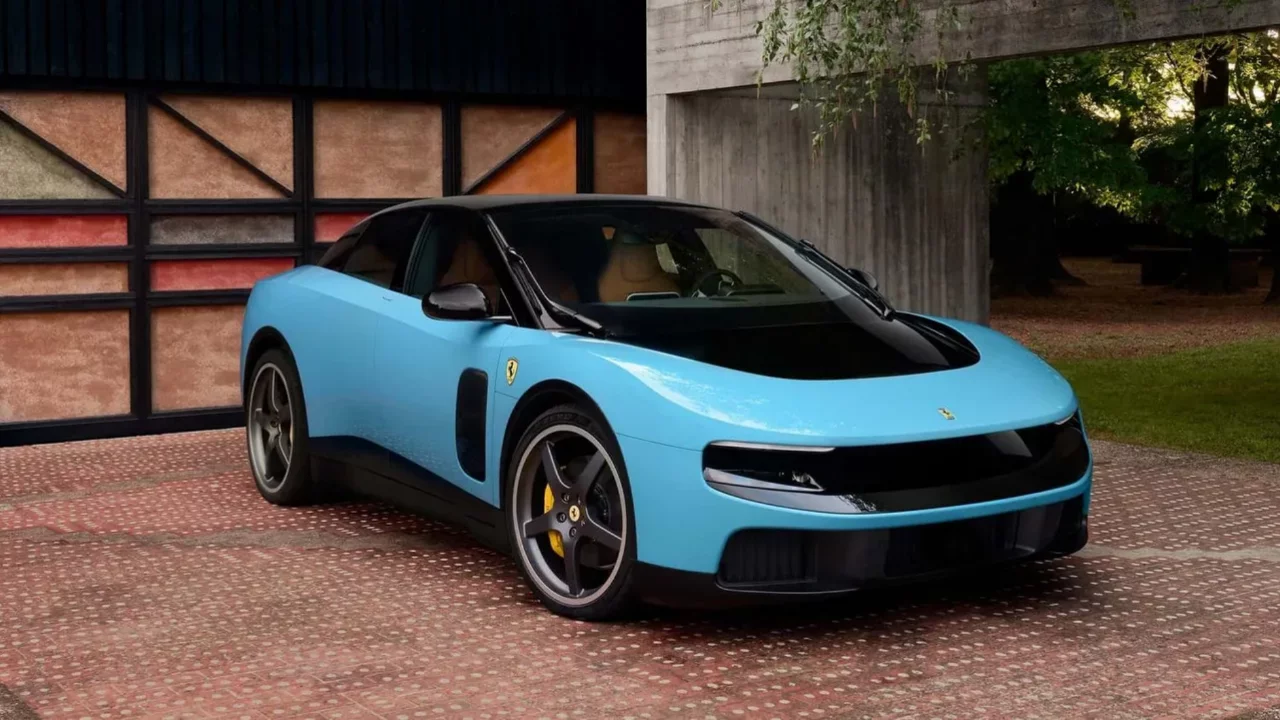 Ferrari tarihinde bir ilk: Elektrikli Luce &ccedil;arpışma testine girecek