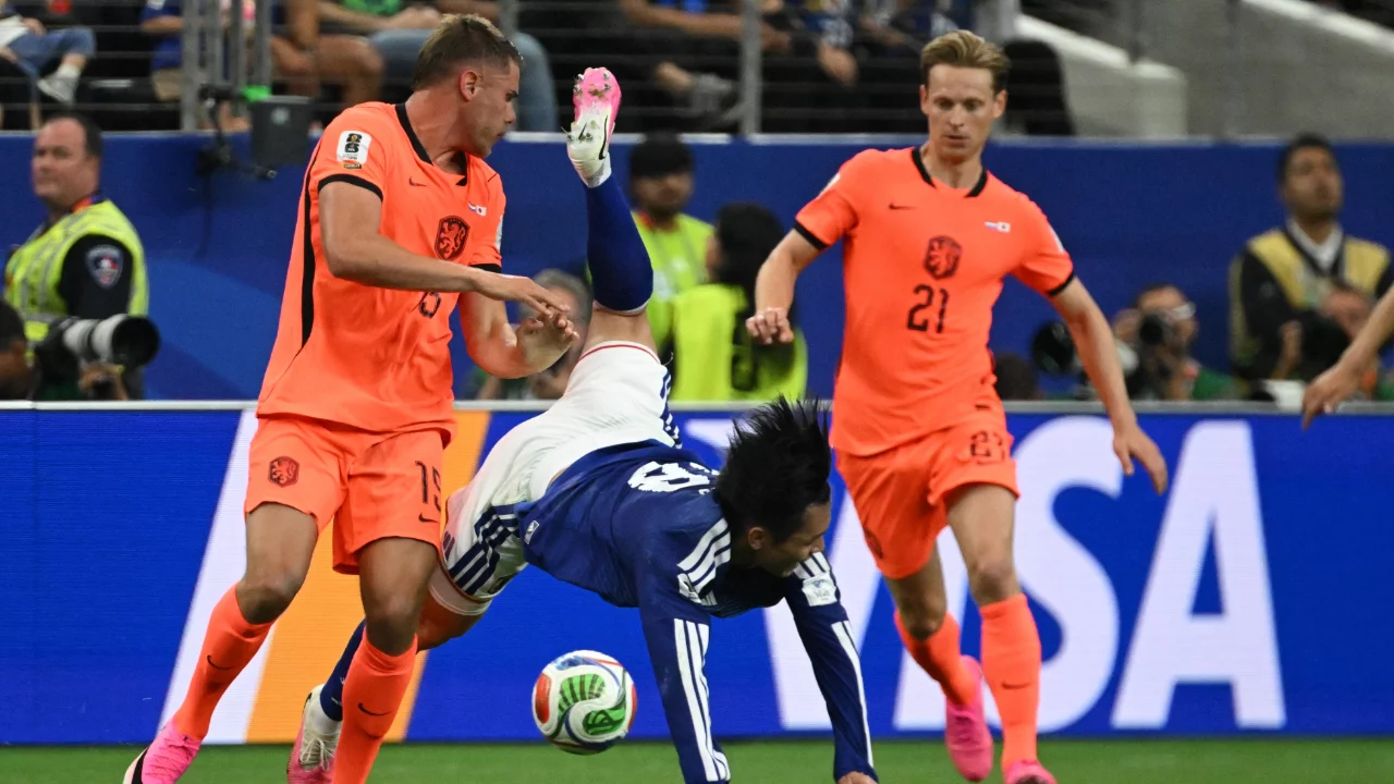 Hollanda-Japonya m&uuml;cadelesi nefesleri kesti!