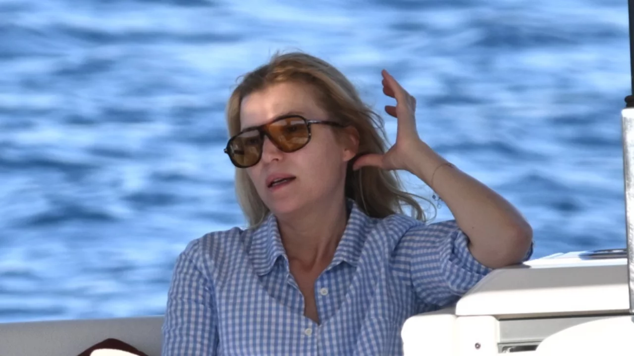 Selma Ergeç'ten bodrum kaçamağı! Türkbükü'nde arkadaşlarıyla görüntülendi