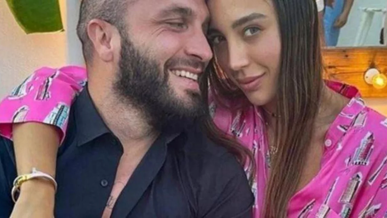 Özlem Ada Şahin kimdir? Şarkıcı Berkay'ın eşi Özlem Ada Şahin kaç yaşında, nereli, ne iş yapıyor?