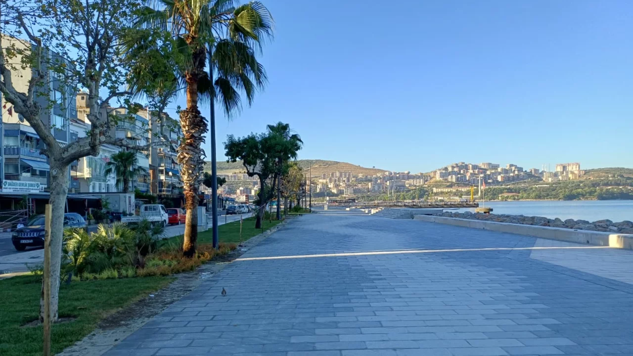Gemlik Sahili yenileniyor: Çalışmalar son aşamaya geldi