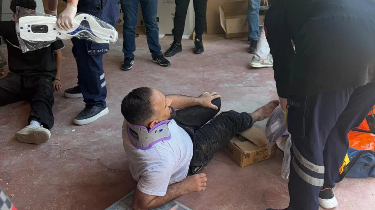 Yük asansörü halatı koptu! Çok sayıda yaralı işçi var