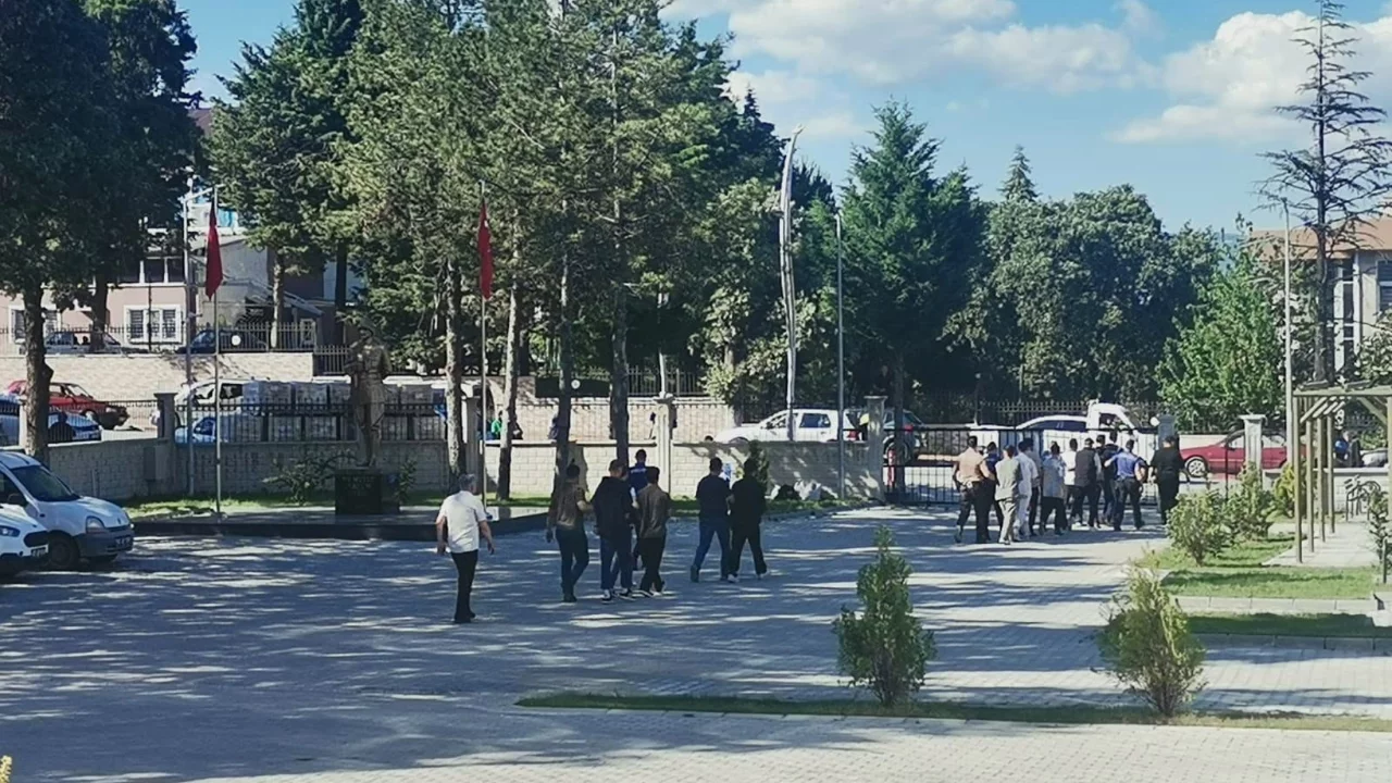 Kütahya'da mide bulandıran olay! Kız çocuğuna taciz olayında çok sayıda tutuklama var...