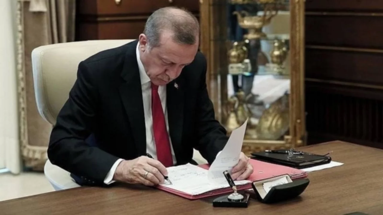 Bursa'nın il&ccedil;elerinde de değişim var! Kaymakamlar Kararnamesi Resmi Gazete'de yayımlandı