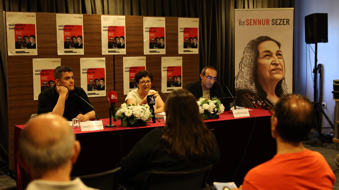 Yılın yazarı Sennur Sezer'i &ccedil;alışma arkadaşları anlattı