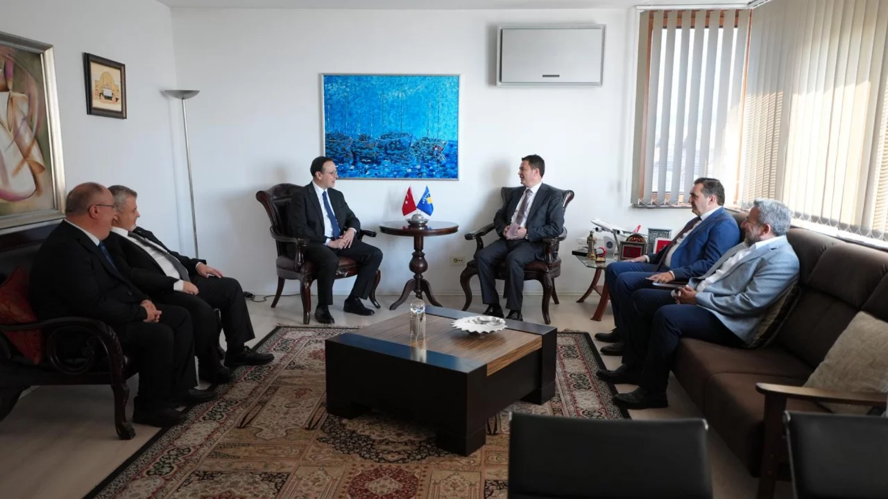 Başkan Aydın Kardeşlik K&ouml;pr&uuml;lerini G&uuml;&ccedil;lendirdi