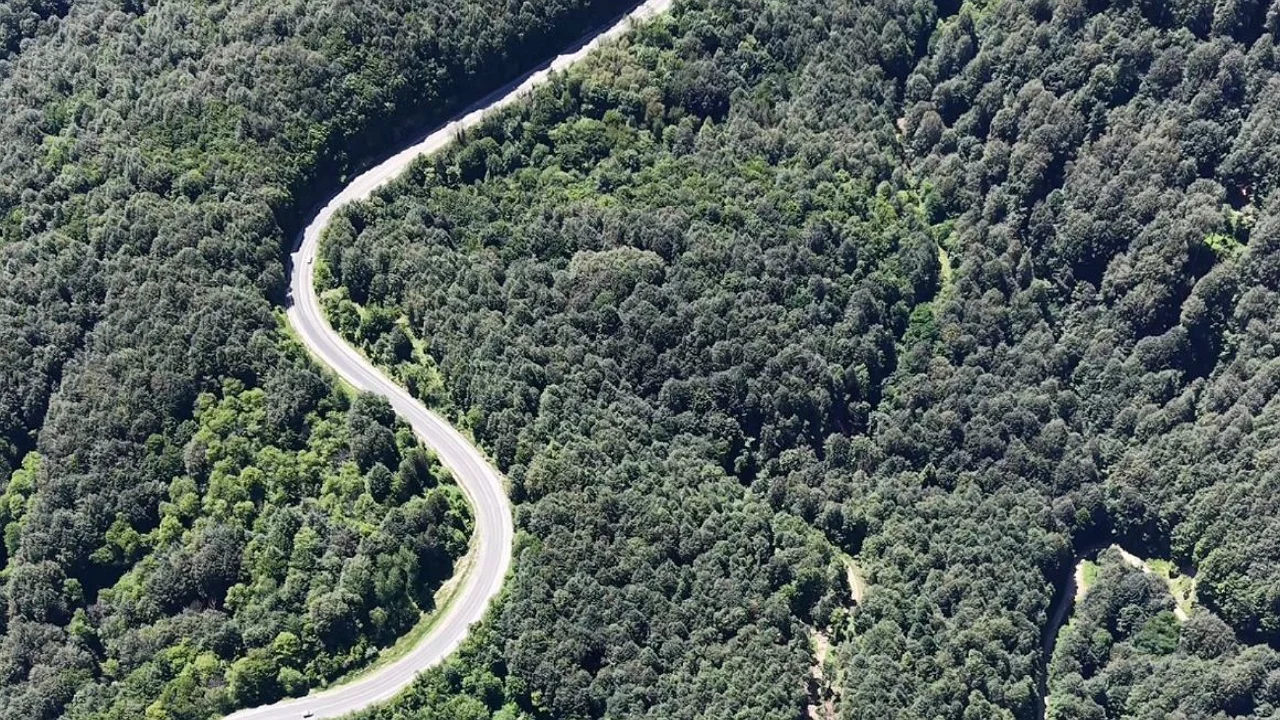 Bursa'da kartpostallık yol, g&ouml;renleri b&uuml;y&uuml;l&uuml;yor!