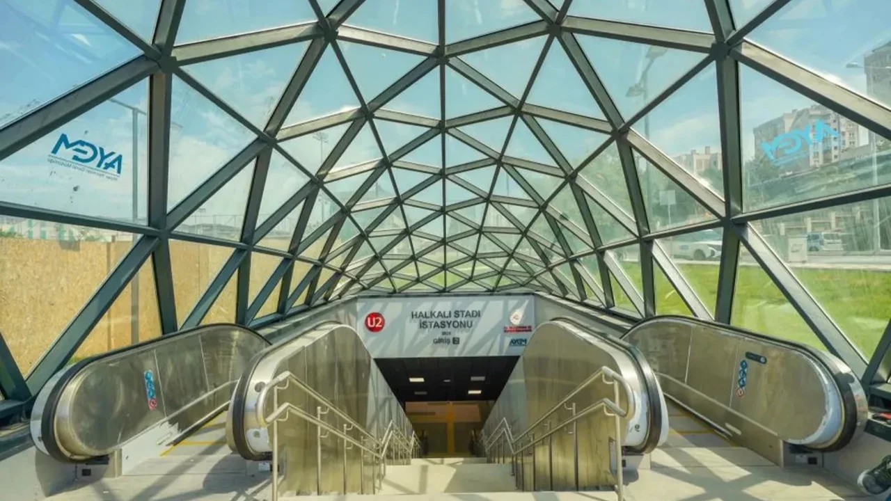Bakan Uraloğlu duyurdu! T&uuml;rkiye'nin en uzun metro ringinin son halkası tamamlandı